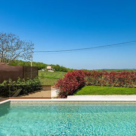 Traumhafte Mit Privatpool Und Panoramablick *