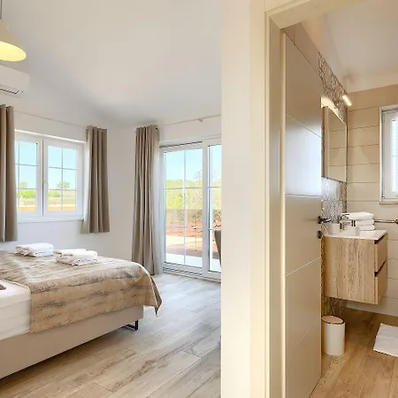 Traumhafte Mit Privatpool Und Panoramablick *