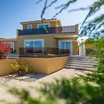 Traumhafte Mit Privatpool Und Panoramablick Vižinada