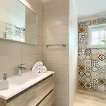 Traumhafte Mit Privatpool Und Panoramablick 度假居