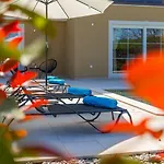 Traumhafte Mit Privatpool Und Panoramablick 度假居